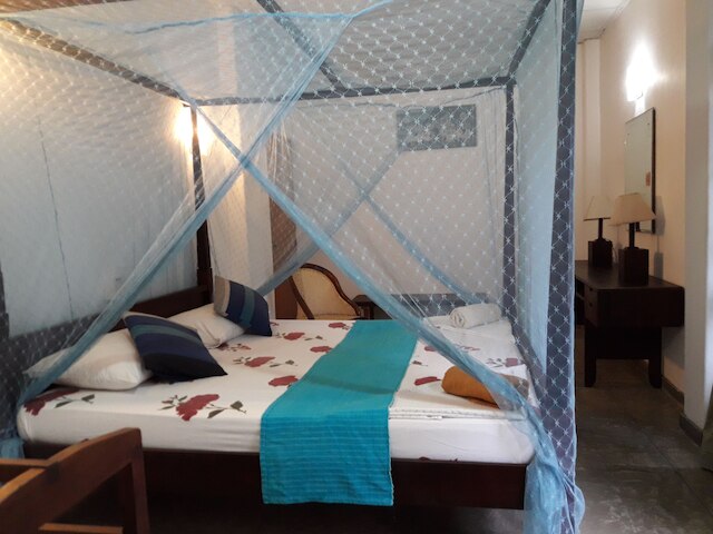 シー フロント ヒッカドゥワ