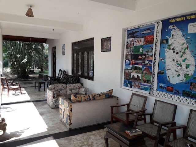 シー フロント ヒッカドゥワ