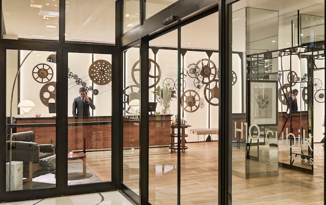 H10 キュービック