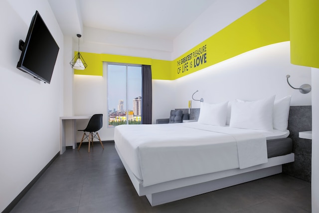 イエロー ホテル ジェムルサリ スラバヤ