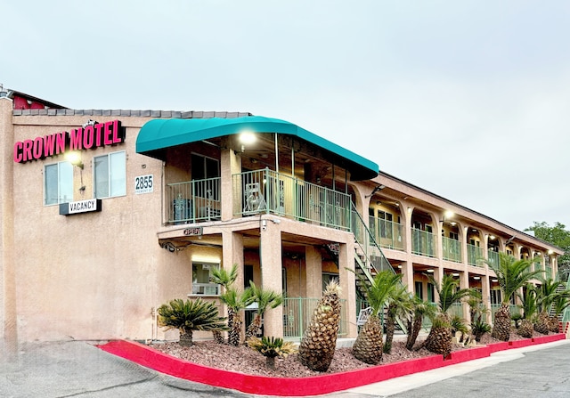 クラウン モーテル