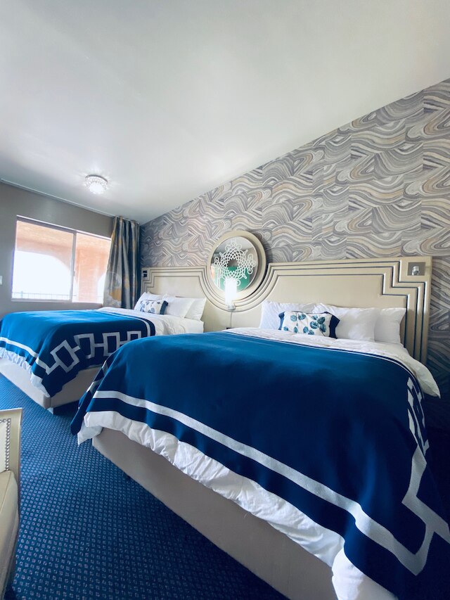 クラウン モーテル