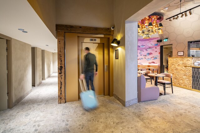 ミスターハイランドホテル