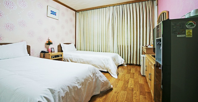 エメラルド ホテル