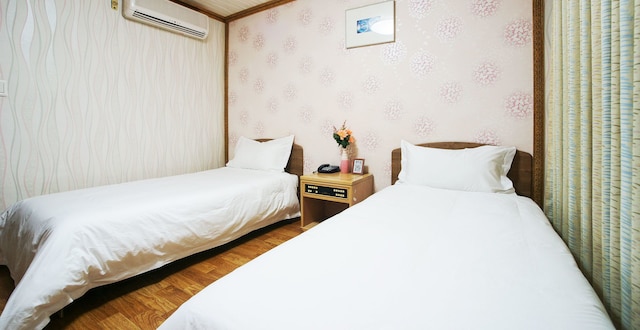 エメラルド ホテル