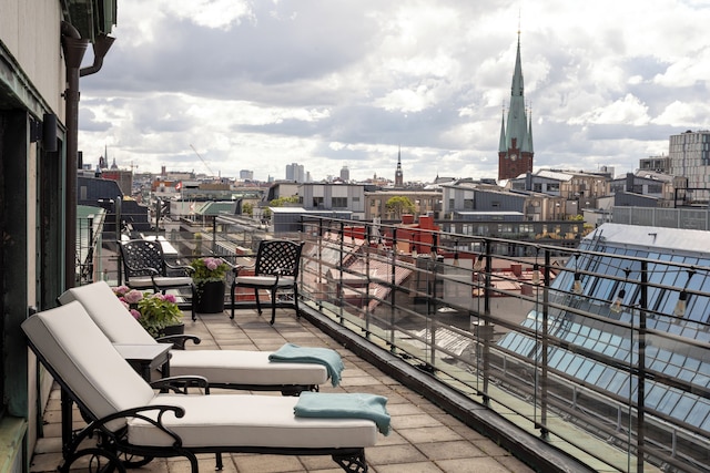 ヘイマーケット バイ スカンディック