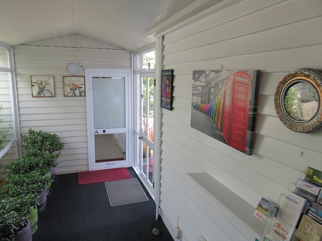 マクウィリアム アパートメンツ