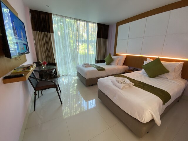 A ホテル シンプリー