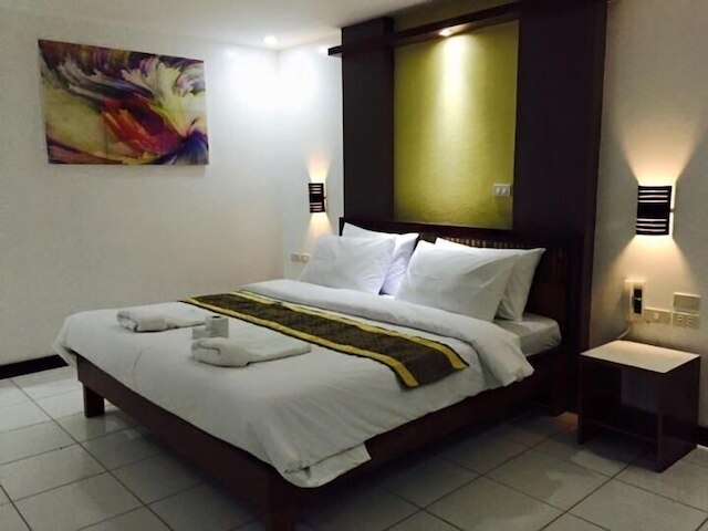 Ark Bayz Suites