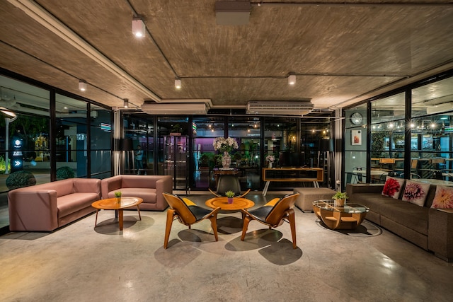 デ ボタン スリナカリン ホテル & レジデンス