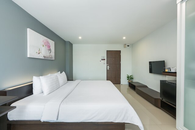 デ ボタン スリナカリン ホテル & レジデンス