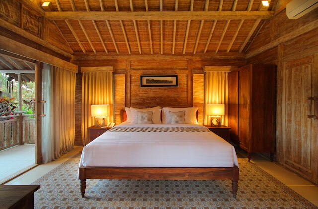 スアルティ ブティック ビレッジ