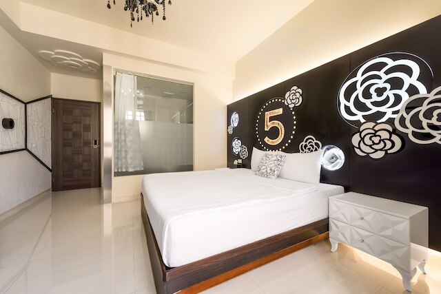 ルナズ ハウス (月緹主題套房)