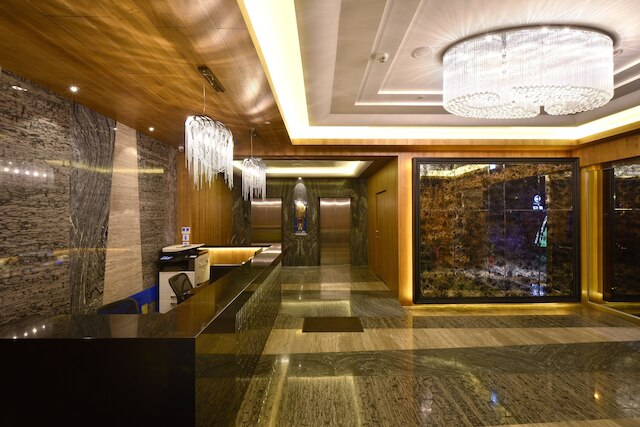 Uher Luxury Resort & Hotel (雲河概念旅館)