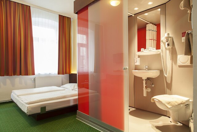 ペンション シュタットハレ