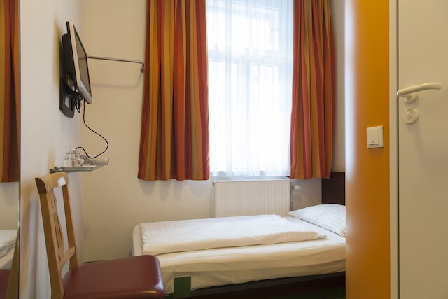 ペンション シュタットハレ