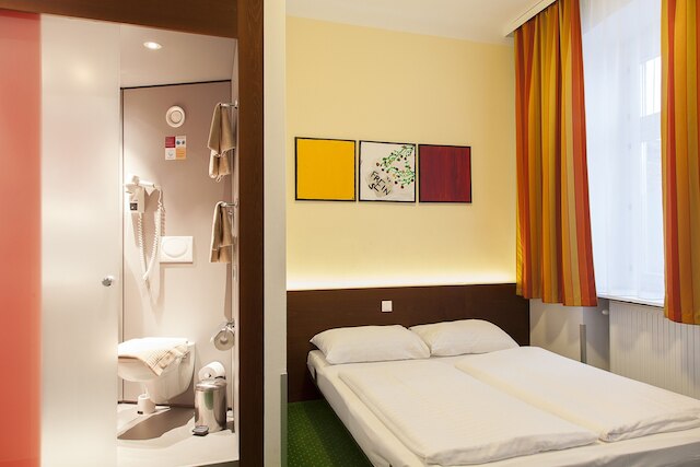 ペンション シュタットハレ