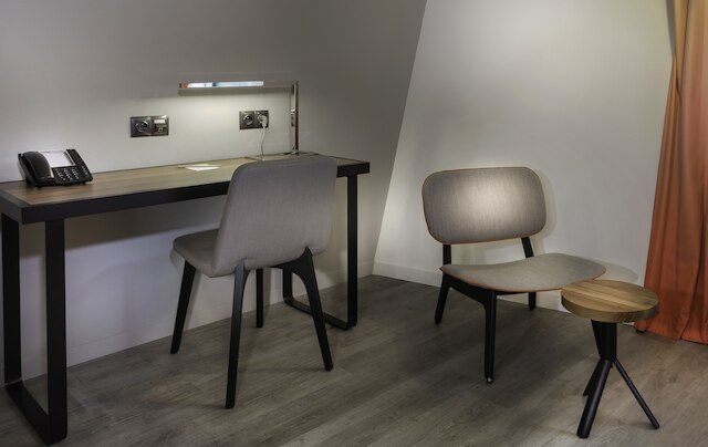 アダージオ パリ 1E シテ ドゥ ラ ムュジック