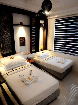 ラ カーサ ディ バーガン ナン エイン トゥー