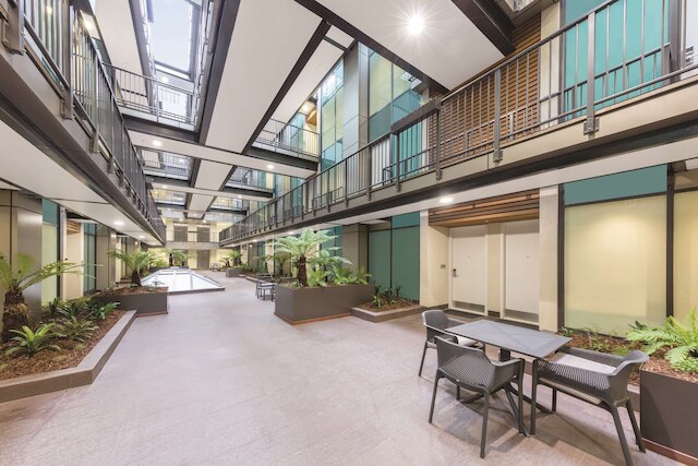 アディナ アパートメント ホテル オークランド ブリトマート