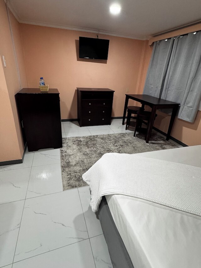 アラサリ ホテル ガイアナ