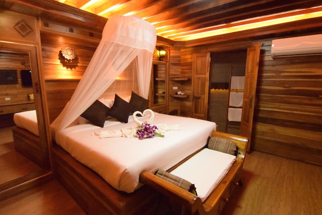 バーン ヘビービー リゾート