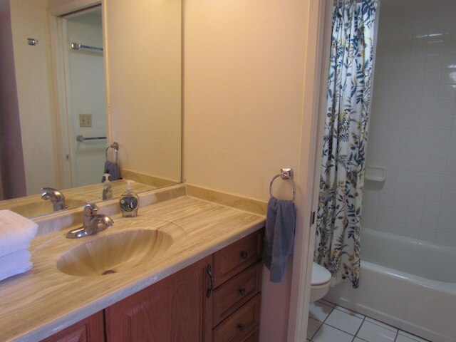 ワイキキ バニアン - ウォーク トゥ ザ ビーチ