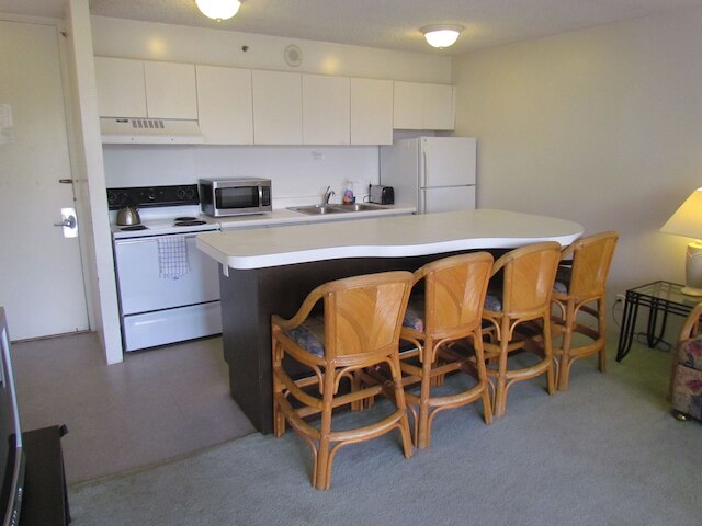 ワイキキ バニアン - ウォーク トゥ ザ ビーチ