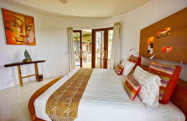 フローティング リーフ エコラグジュアリー リトリート