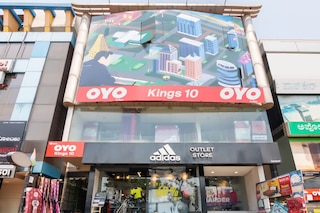 OYO 852 キングス 10