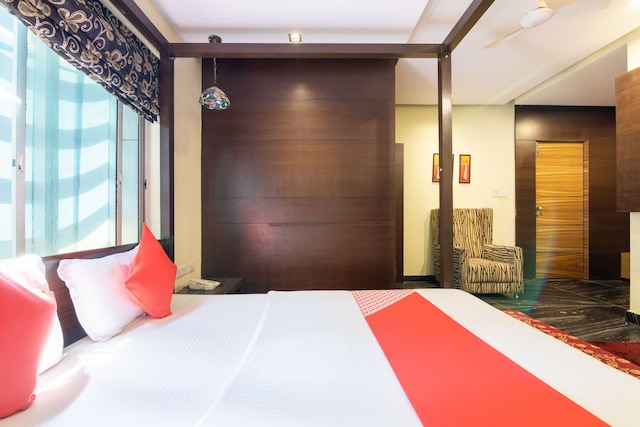 OYO 852 キングス 10