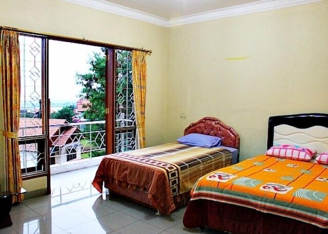 デ ゴティ ダゴ パーカー