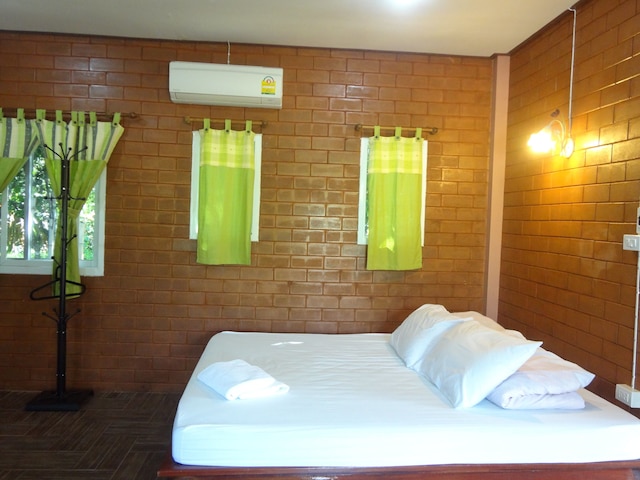 イ ディン レイク ビュー リゾート ナコーンナーヨック