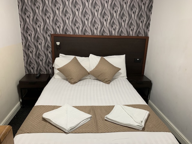 インペリアル サルフォード ホテル