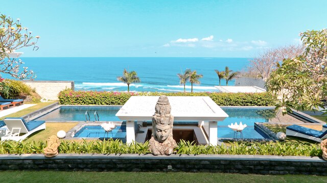 ヴィラ シックス カラン ケンバー