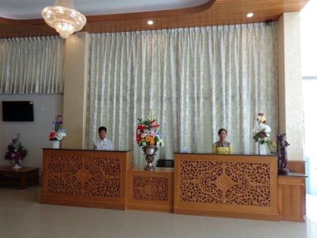 ロイヤル カーター ホテル