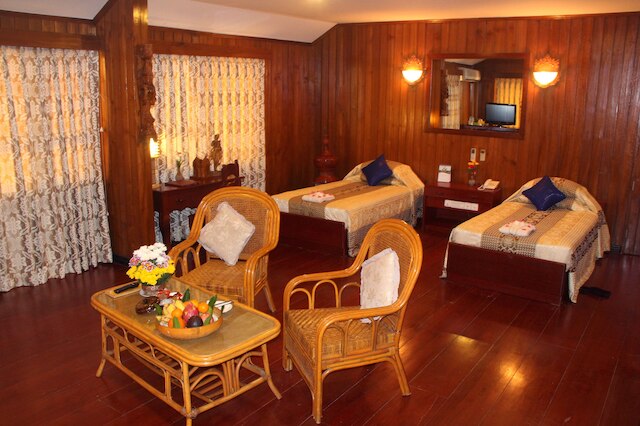 KMA バガン ホテル リバービュー