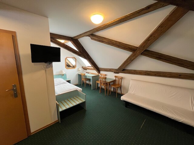 ホテル アダルベルト