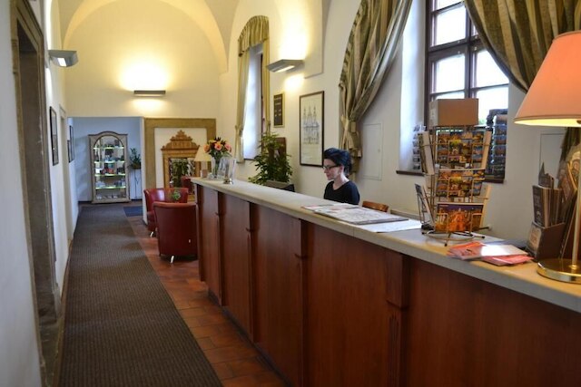 ホテル アダルベルト