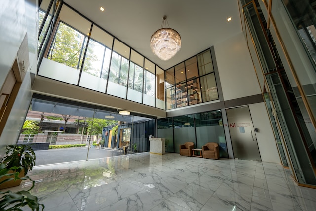 アリストン ホテル