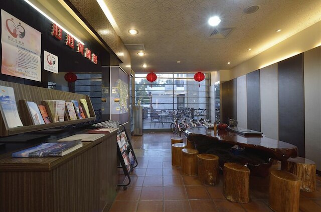 トン マオ カオ シャン チン ホテル (墾丁統茂高山青飯店)