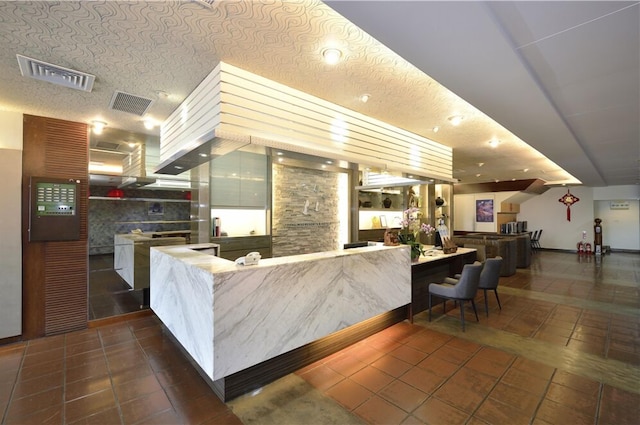 トン マオ カオ シャン チン ホテル (墾丁統茂高山青飯店)