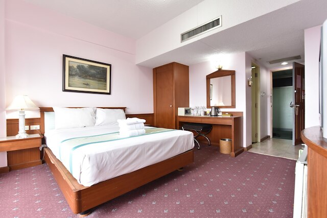 アジアン ホテル ハートヤイ