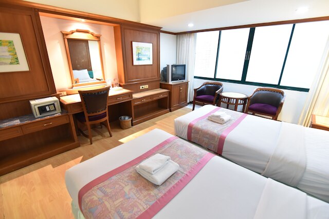 アジアン ホテル ハートヤイ