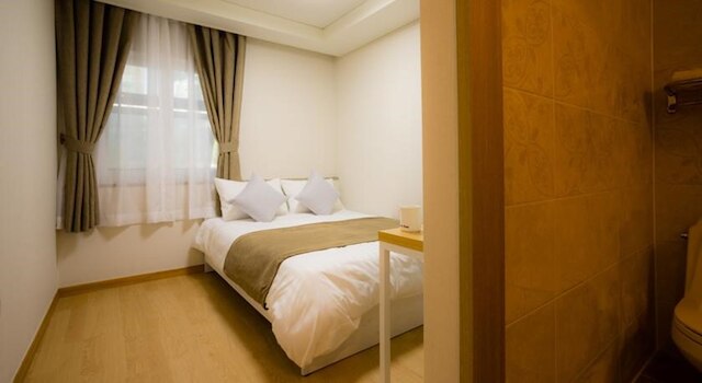 グローリーイン