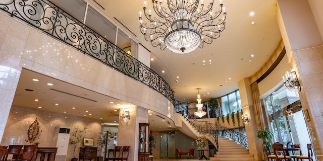 湘南鎌倉クリスタルホテル