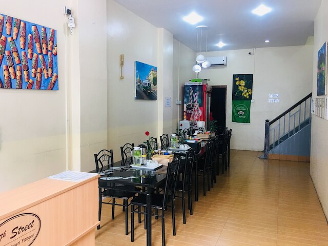 1ィィHス ストリート アット ダウンタウン ヤンゴン