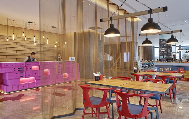 ホテル インディゴ高雄セントラル パーク by IHG (高雄中央公園英迪格酒店)