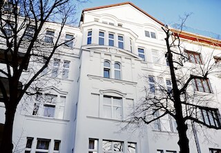 プロヴォケーター、ベルリン、ア パート オブ サークル コレクション