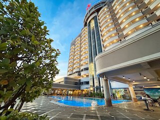 プラネット ホリデイ ホテル & レジデンス